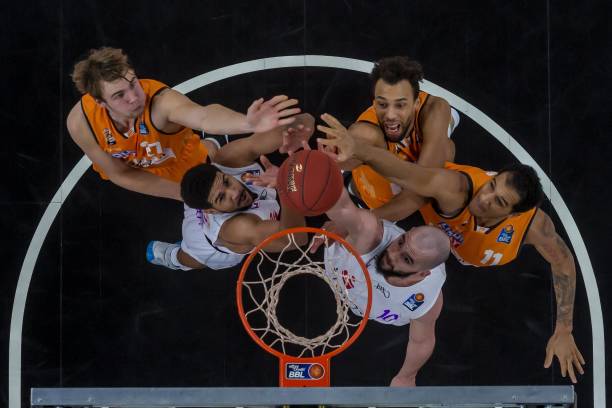 也是国内外 也是国内外